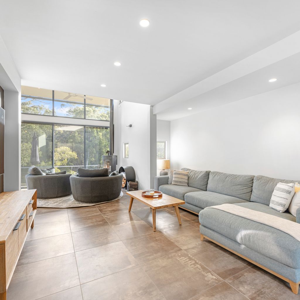 Riverfront Alpine Retreat – Mt Buller Gateway – Sleeps 10