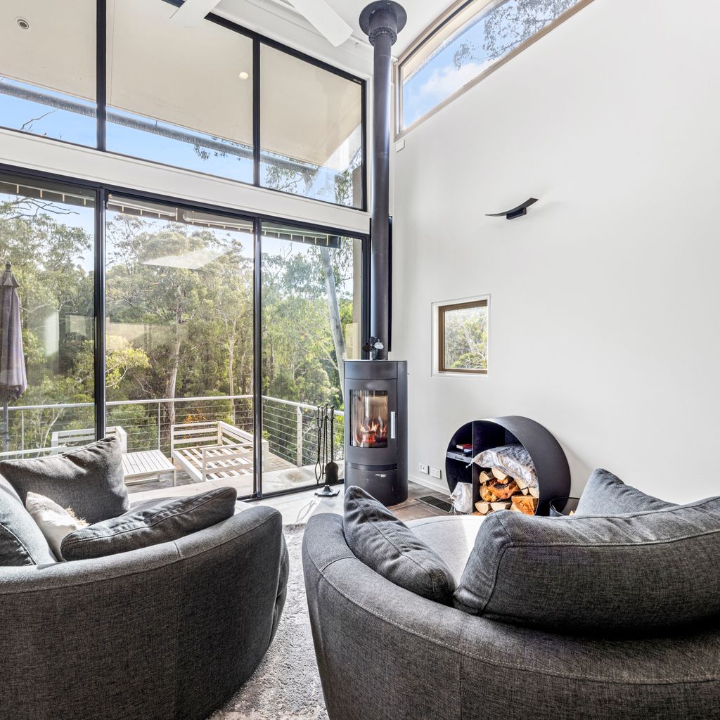 Riverfront Alpine Retreat – Mt Buller Gateway – Sleeps 10