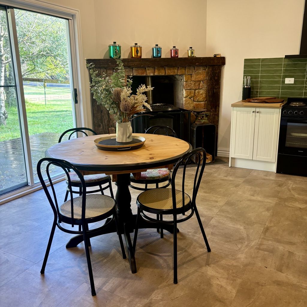 Jam Cottage Tolmie – Sleeps 8
