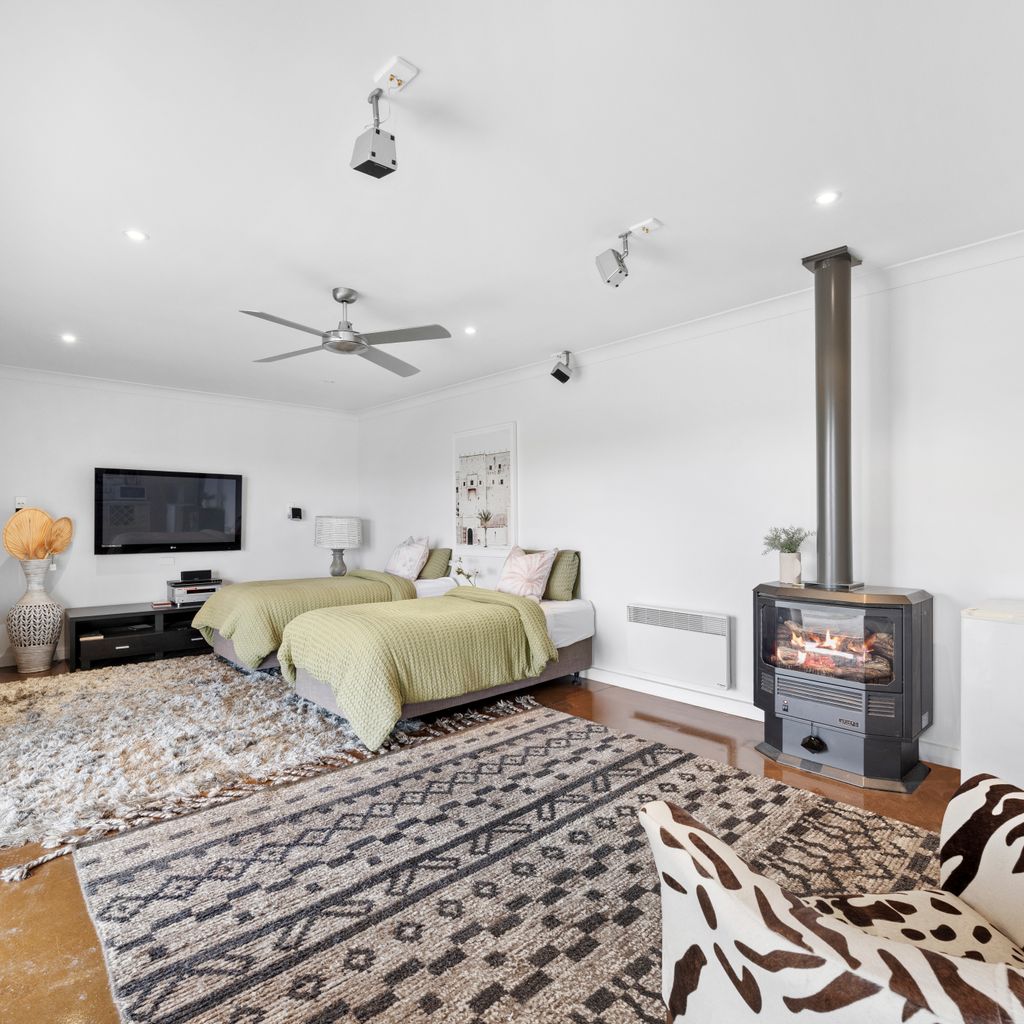 27 Bayview Way, Mountain Bay