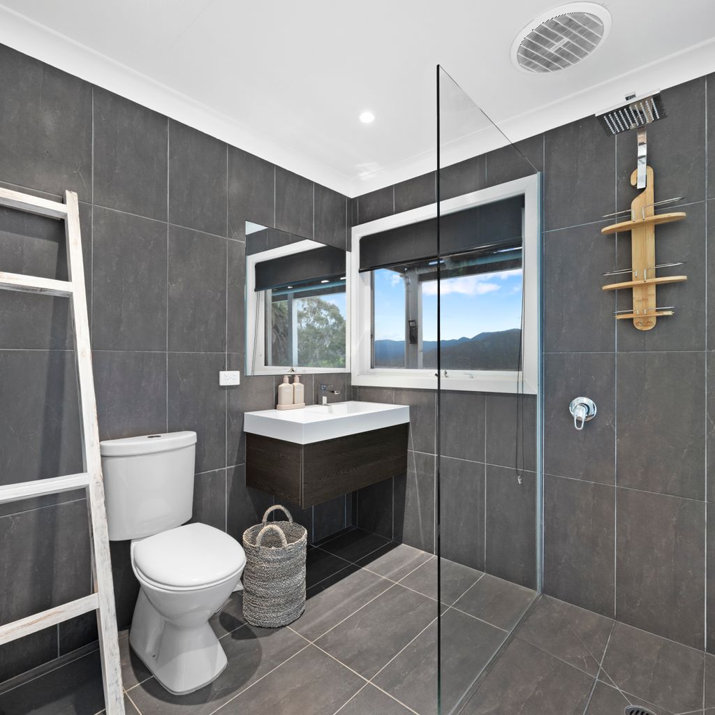 27 Bayview Way, Mountain Bay