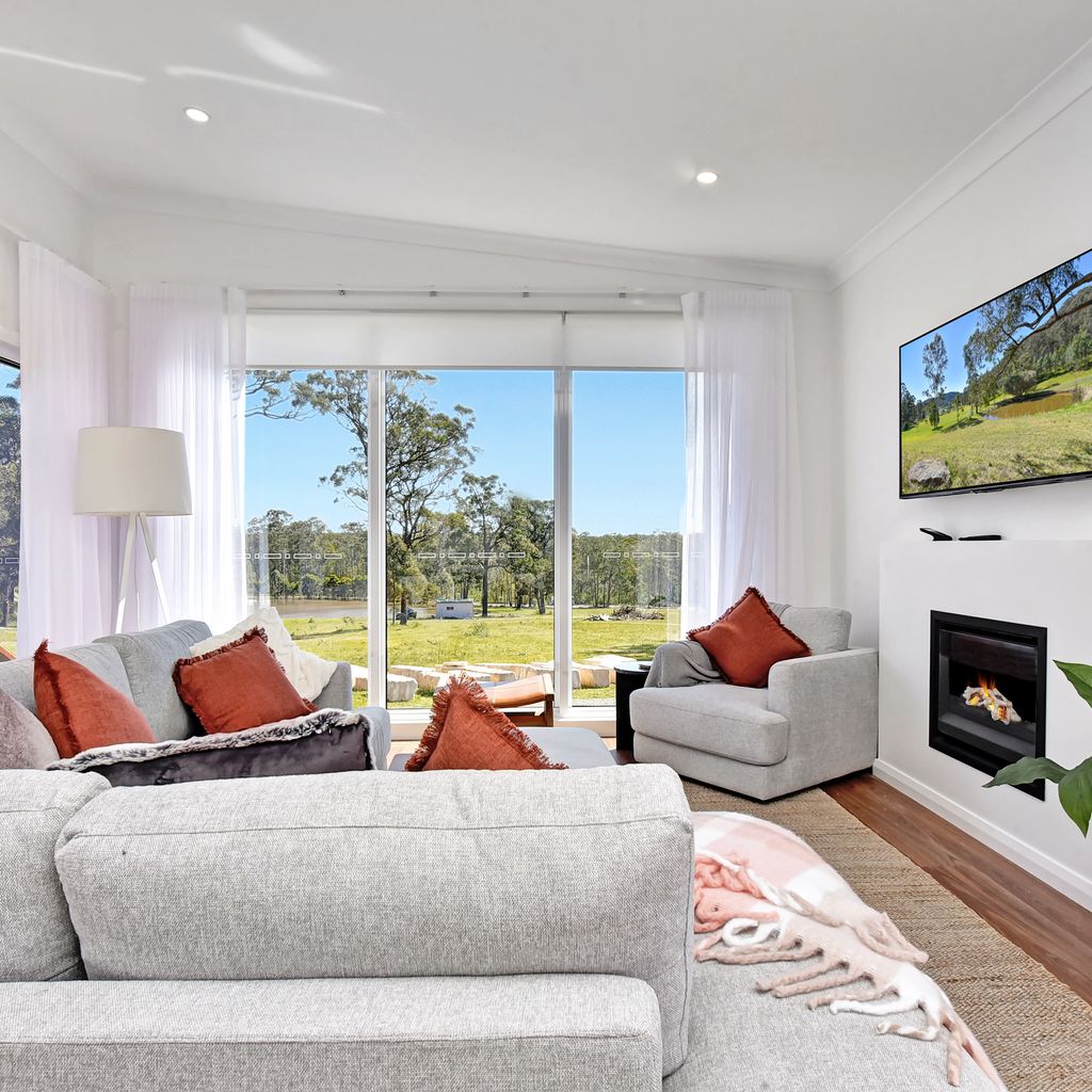 Magpie 2 - Living Room