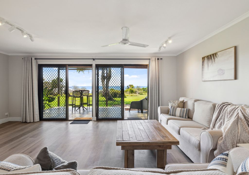 Surf Shack Arrawarra Headland