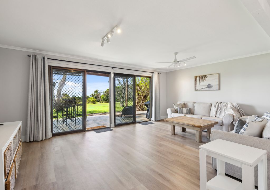 Surf Shack Arrawarra Headland