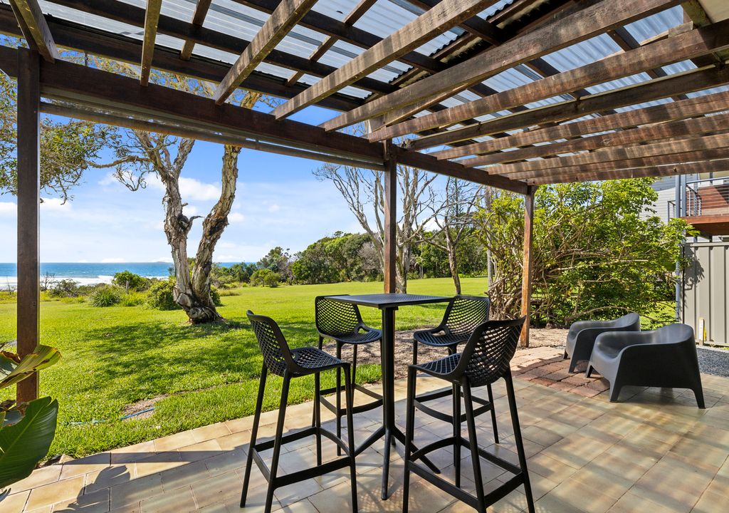Surf Shack Arrawarra Headland