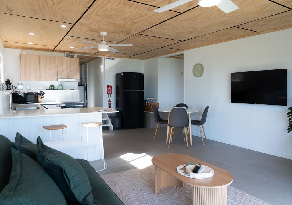 Jim & Dots Beachside Escape