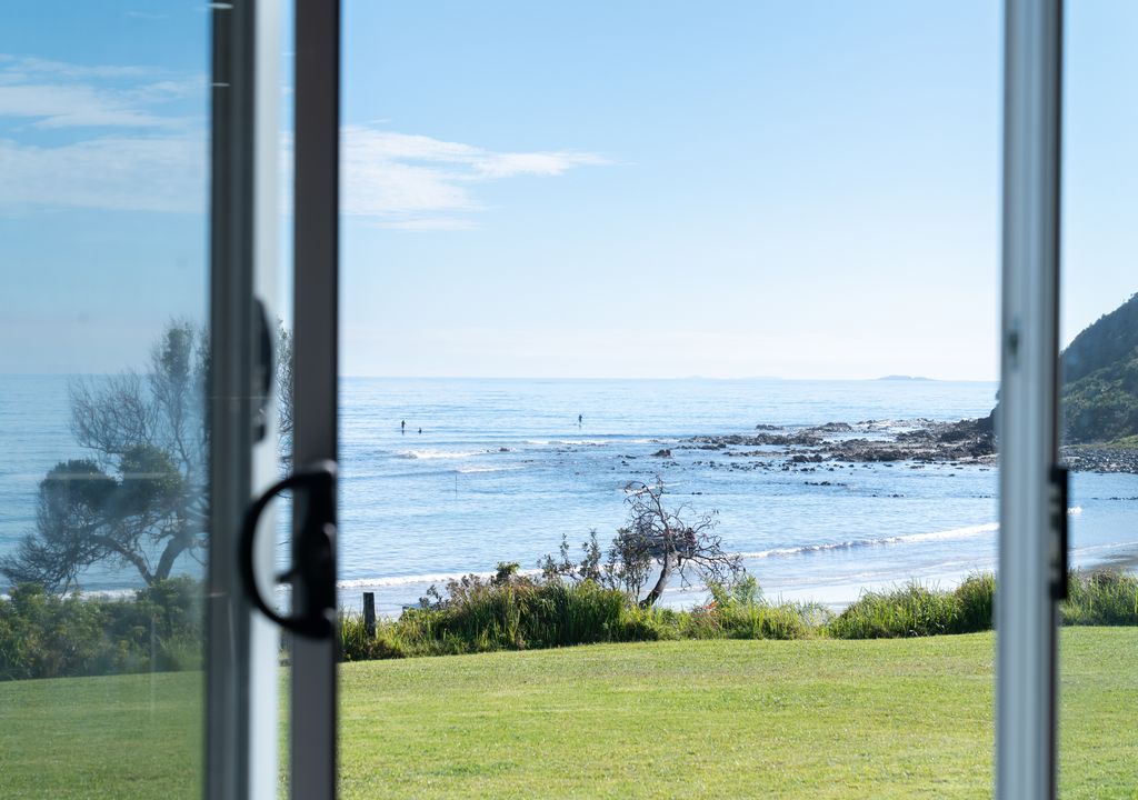 Jim & Dots Beachside Escape