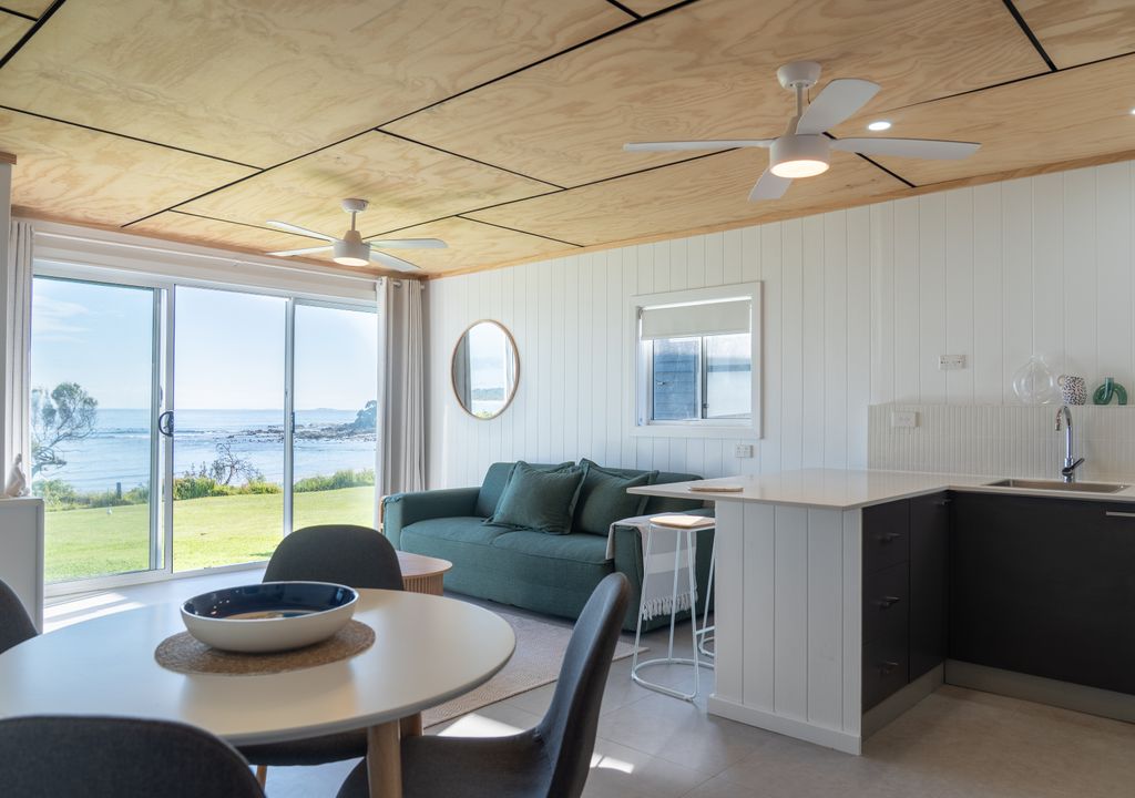 Jim & Dots Beachside Escape