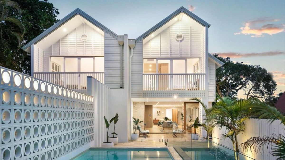 Cedrics 1, Byron Bay