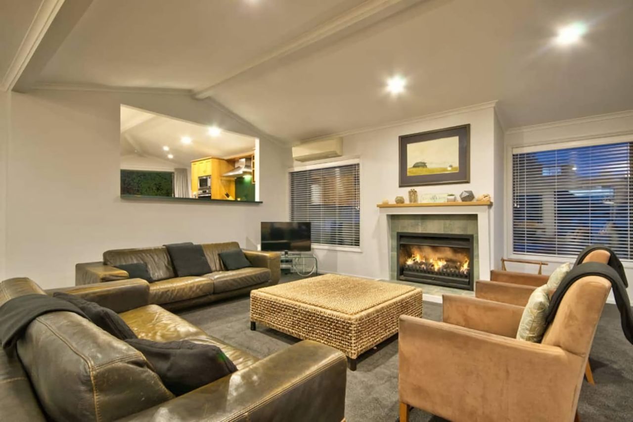 Lounge area with gas fire