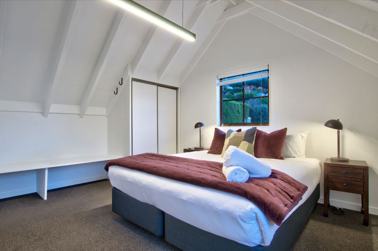 Bedroom 3 - Can be setup as either 2 singles or a King (please let us know which you prefer when you book)