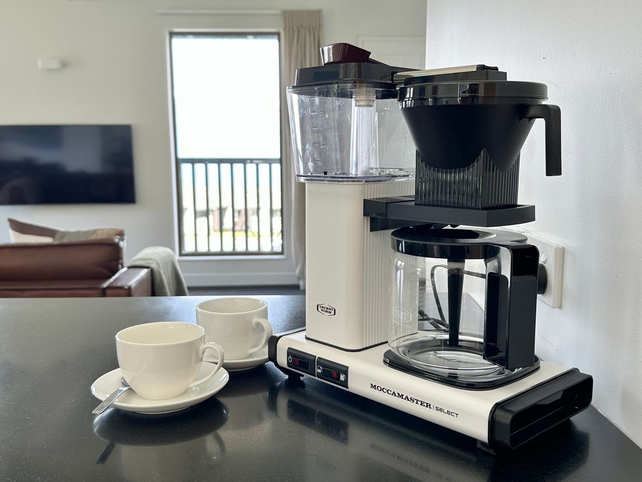 Fabulous Filtered Coffee machine for those who enjoy their coffee it is a great addition to the Nespresso Machine we already have.