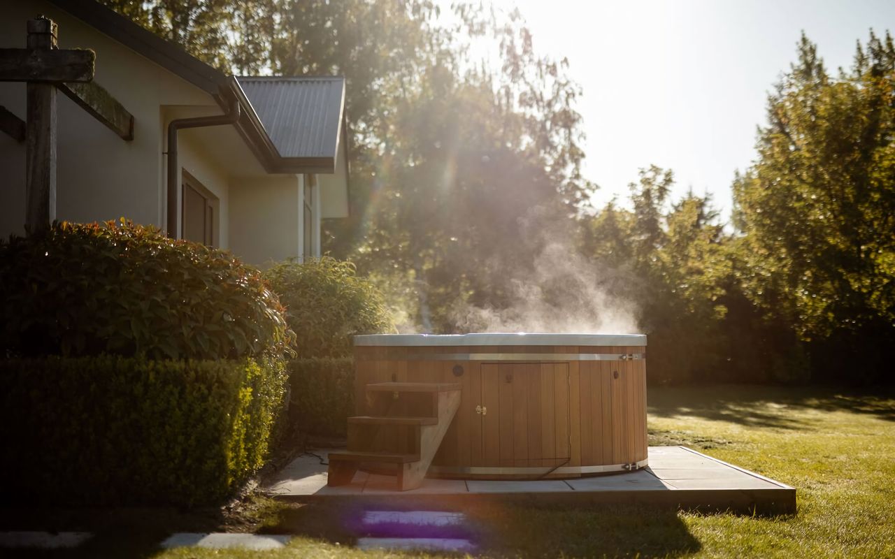 Outdoor hot tub