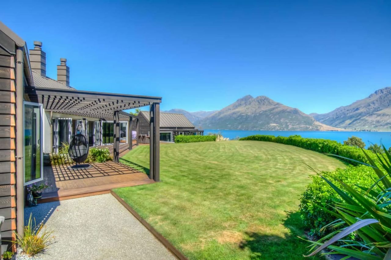 Incredible lake and mountain views