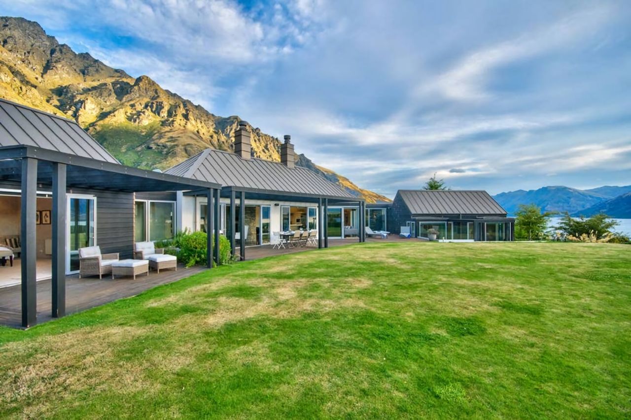 A beautiful summer evening at The Longhouse.