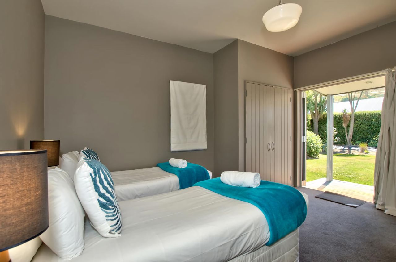 Bed 3 with Ensuite (can be 2 singles or 1 King) - shown here as 2 singles