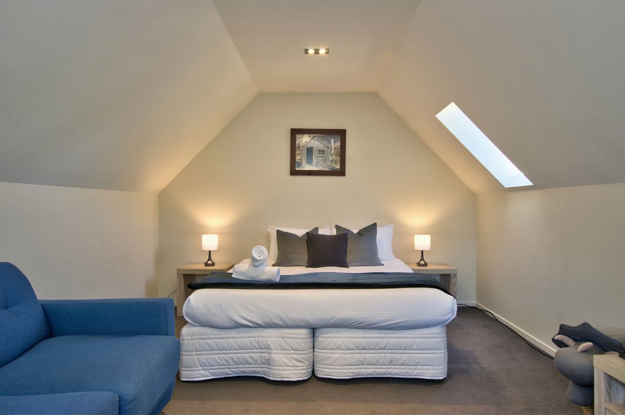 Bed 4 (Loft - upstairs) can be 2 singles or 1 King. - shown here as a King