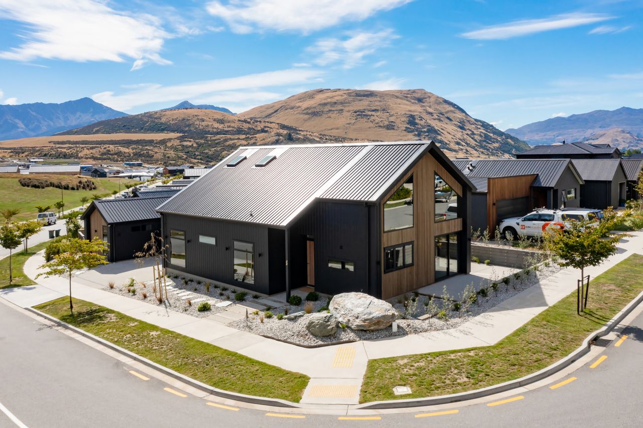 Property is located in Hanley's Farm (next to Jacks Point and less than 10 minutes from the airport)