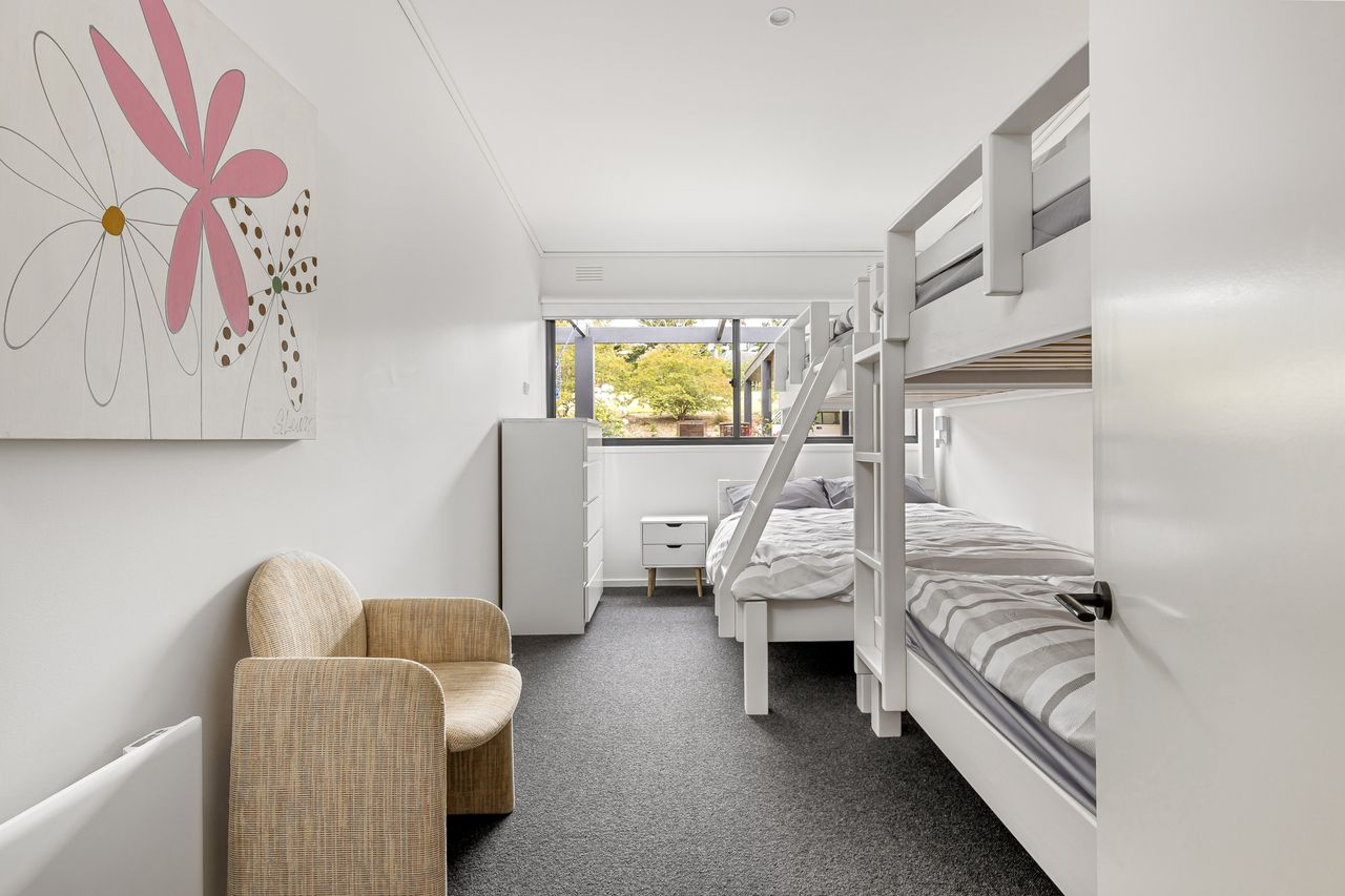 Honeysuckle House Photo 17