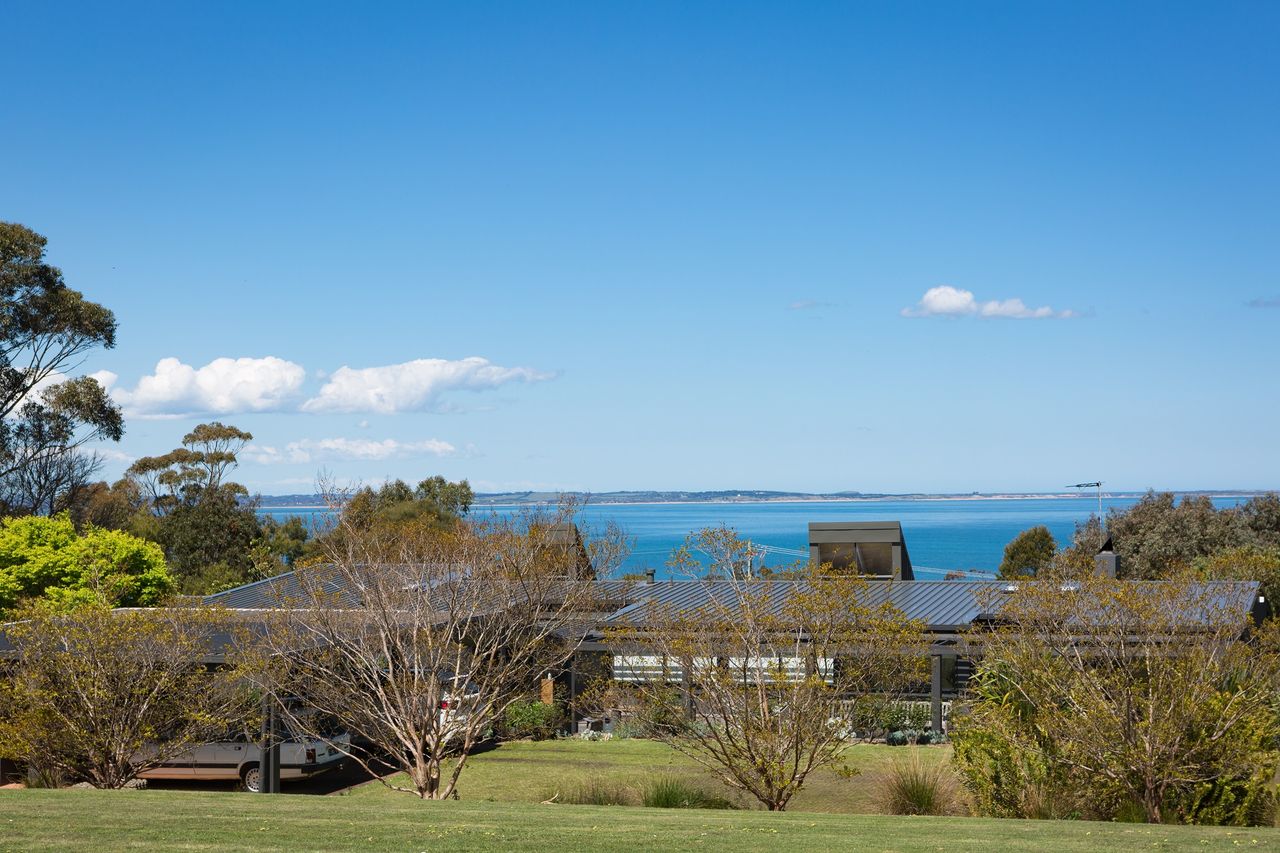 Honeysuckle House Photo 7