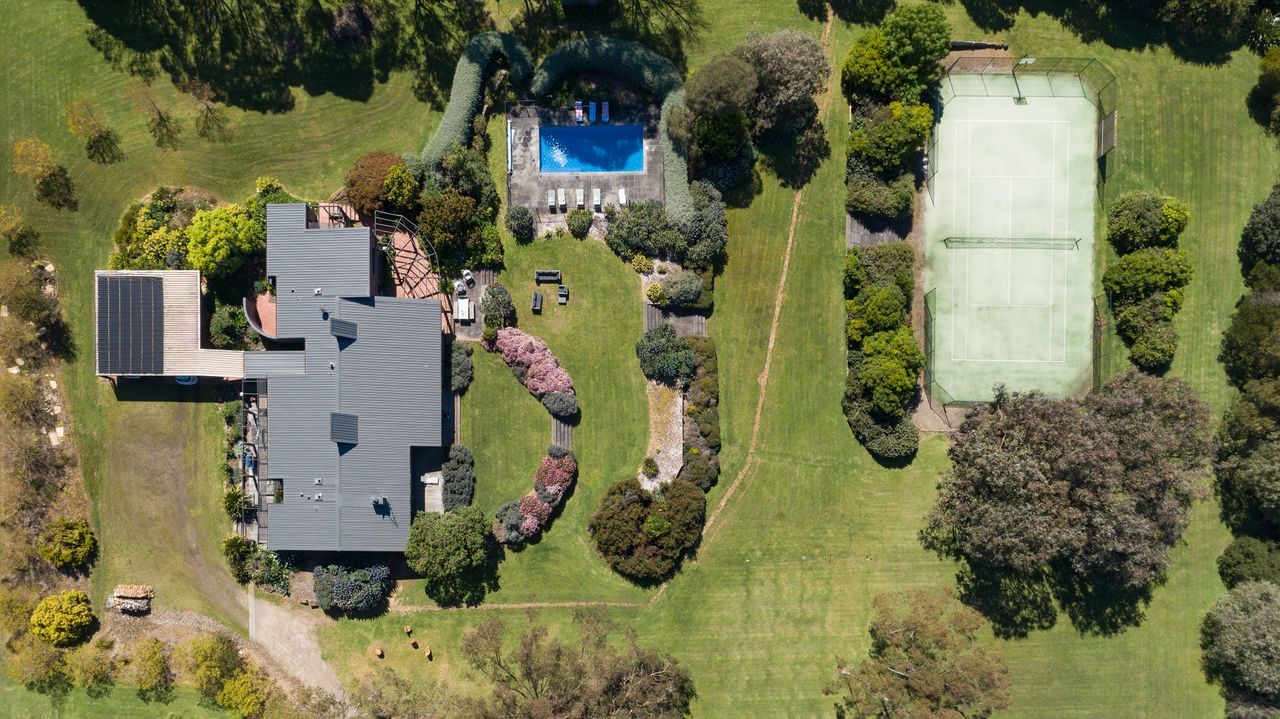 Honeysuckle House Photo 22