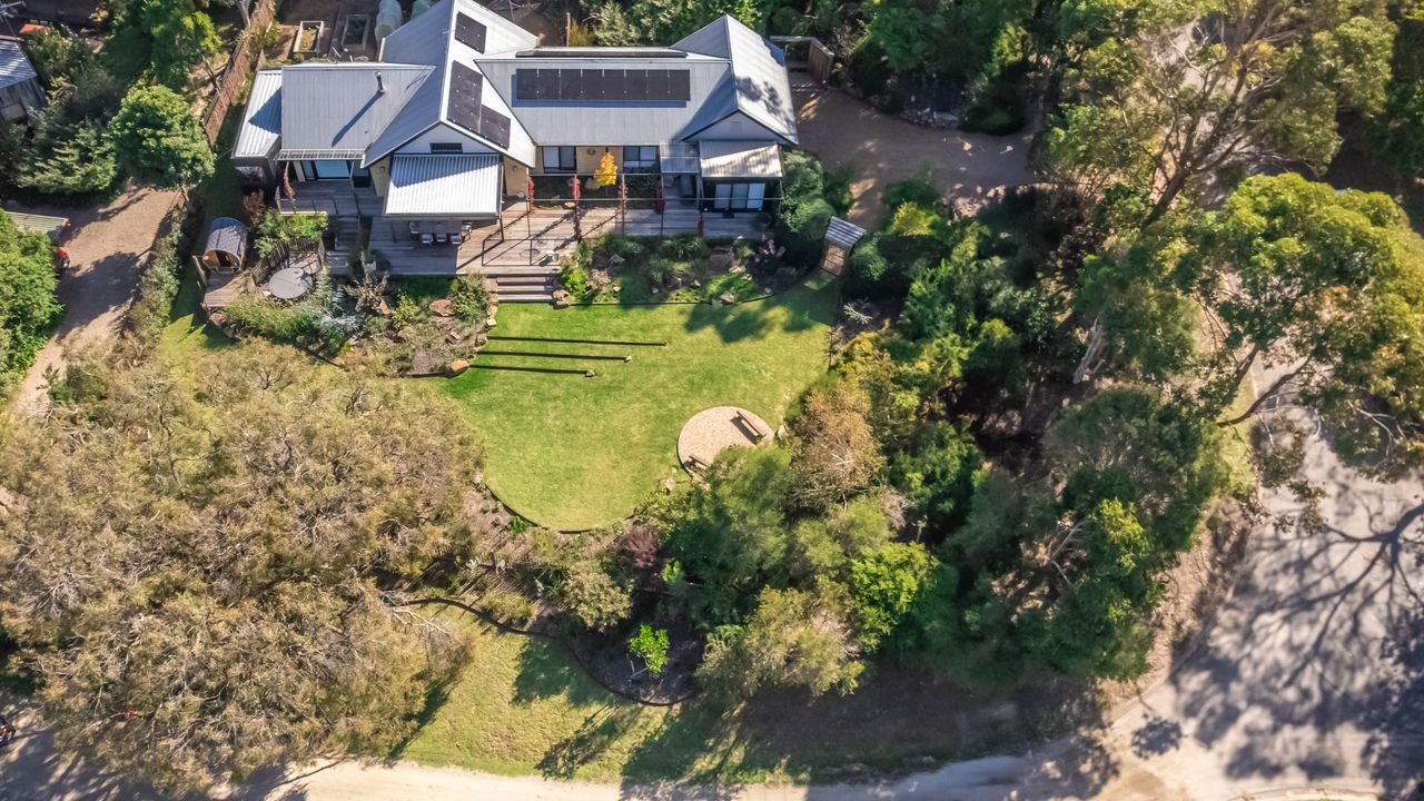 Baringa House Photo 33