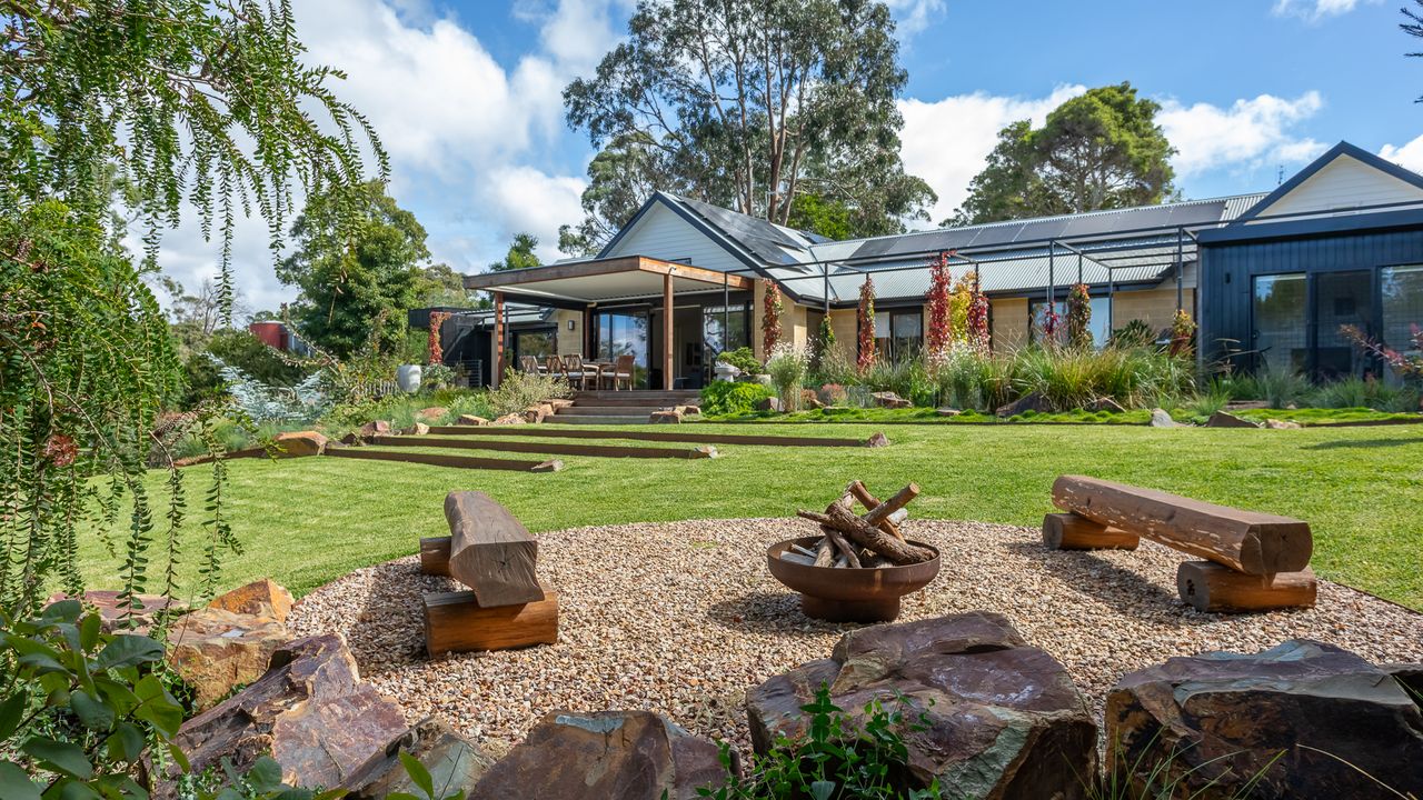 Baringa House, Shoreham