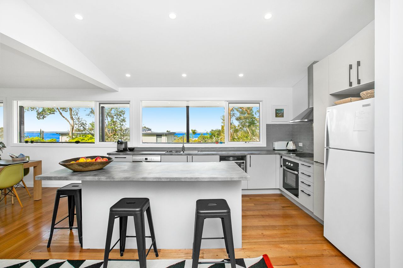 Evans Beach Retreat Photo 5