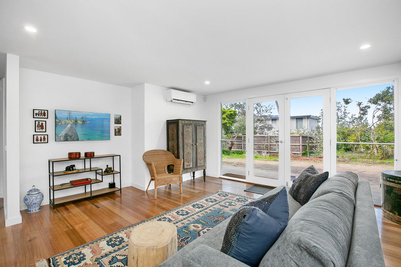 Evans Beach Retreat Photo 23