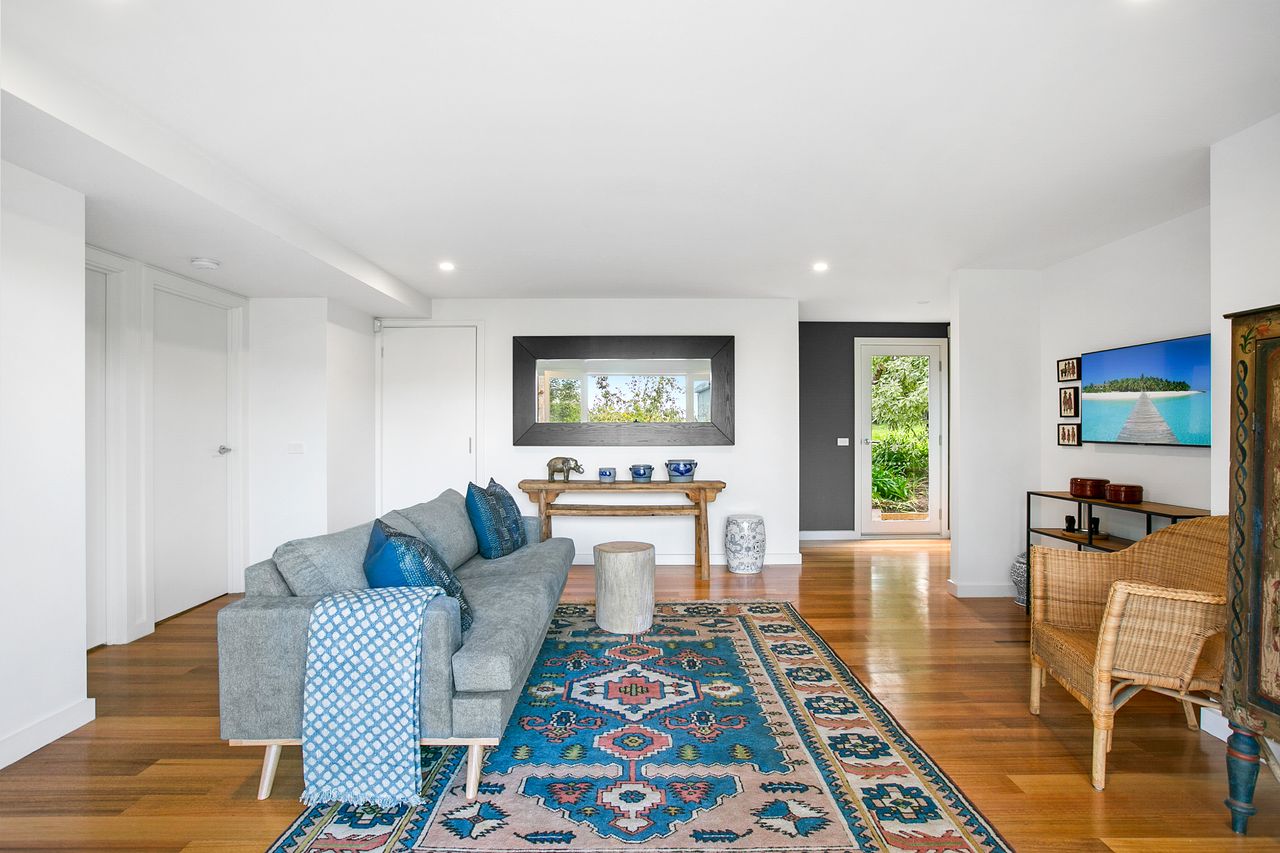 Evans Beach Retreat Photo 24