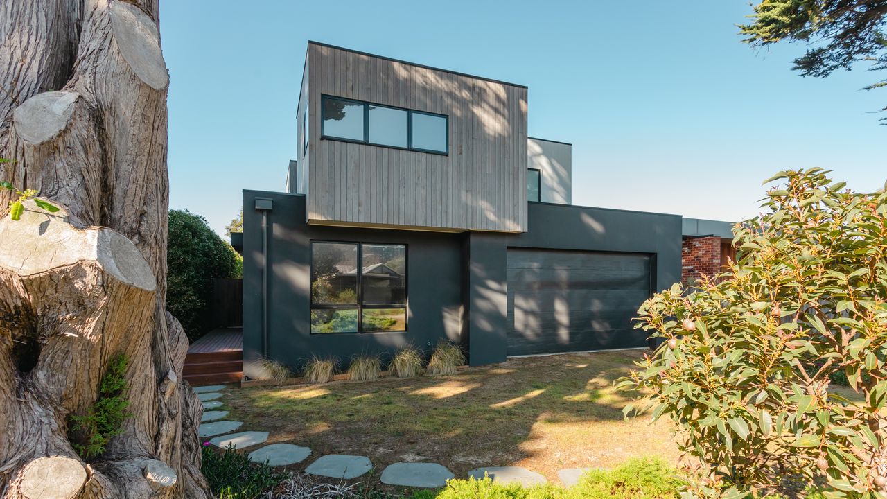 Tranquil Shores Photo 2