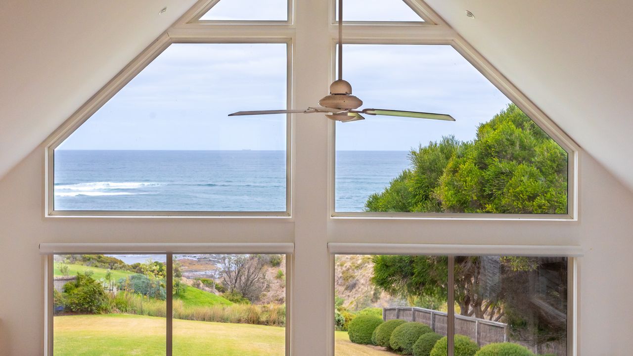 Seaside Sanctuary Photo 15