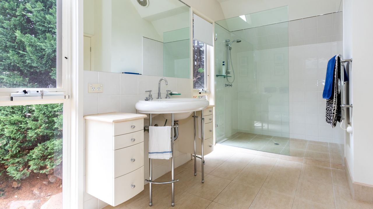 Seaside Sanctuary Photo 13