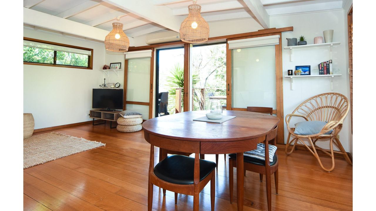 Olney House Photo 17