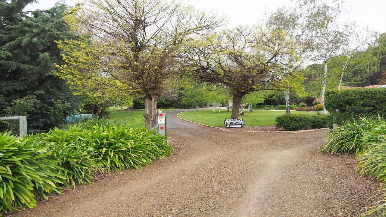 Entry off Milkmans Lane with good signage