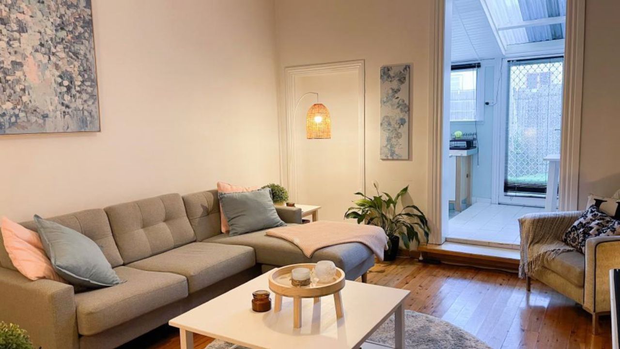 Lounge looking to the kitchen - full Foxtel smart TV