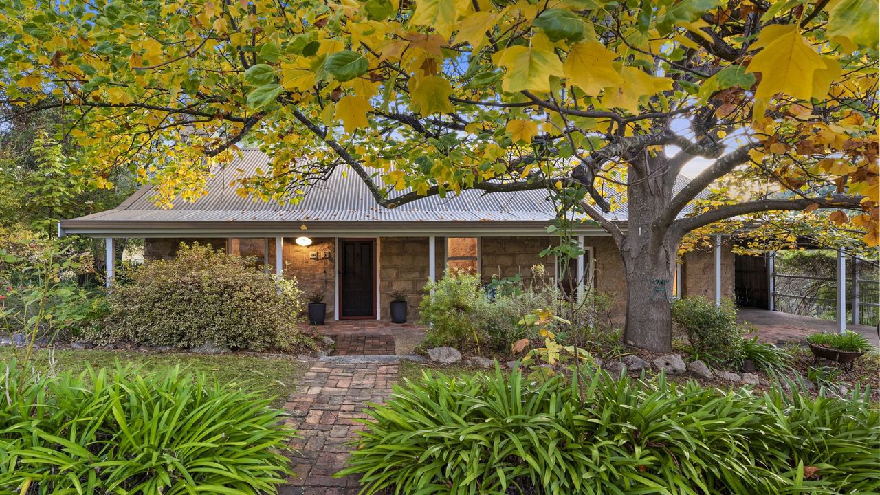 Cottage from the street
