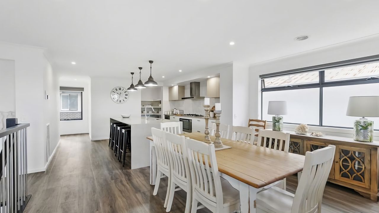 Dining Room/ Kitchen