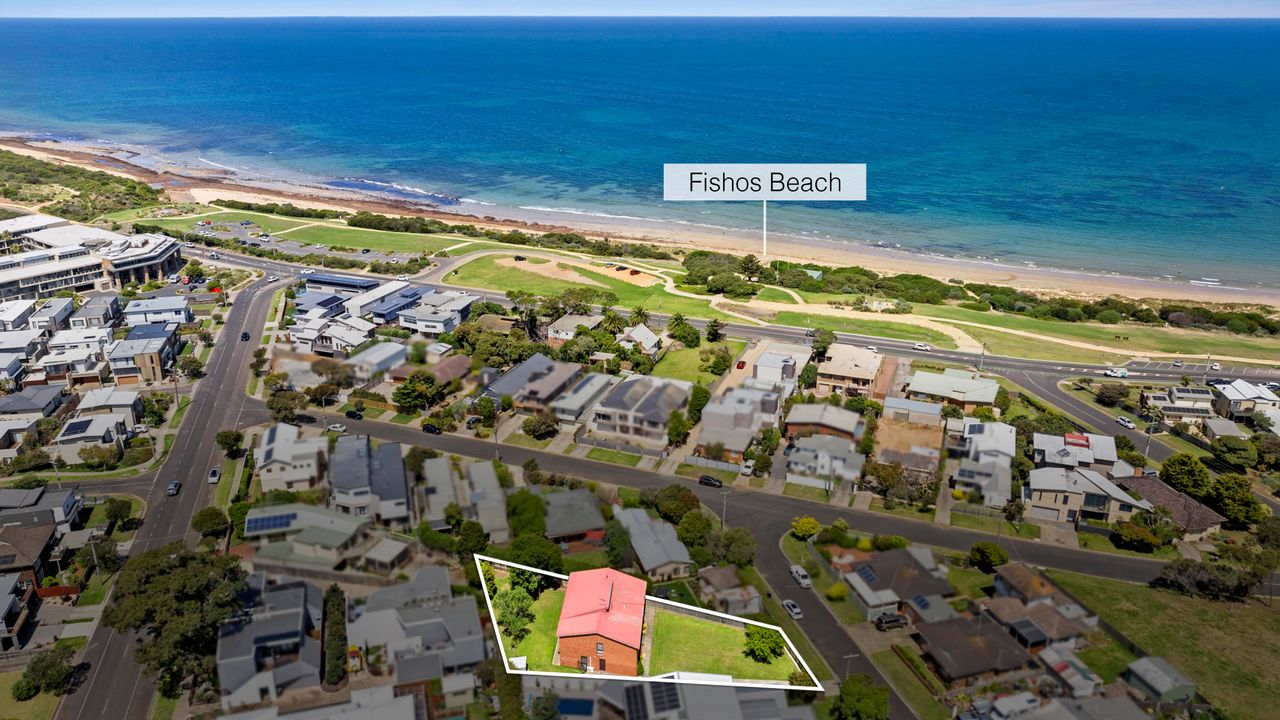 New Street Beach House | Pet-Friendly 350m to Beach