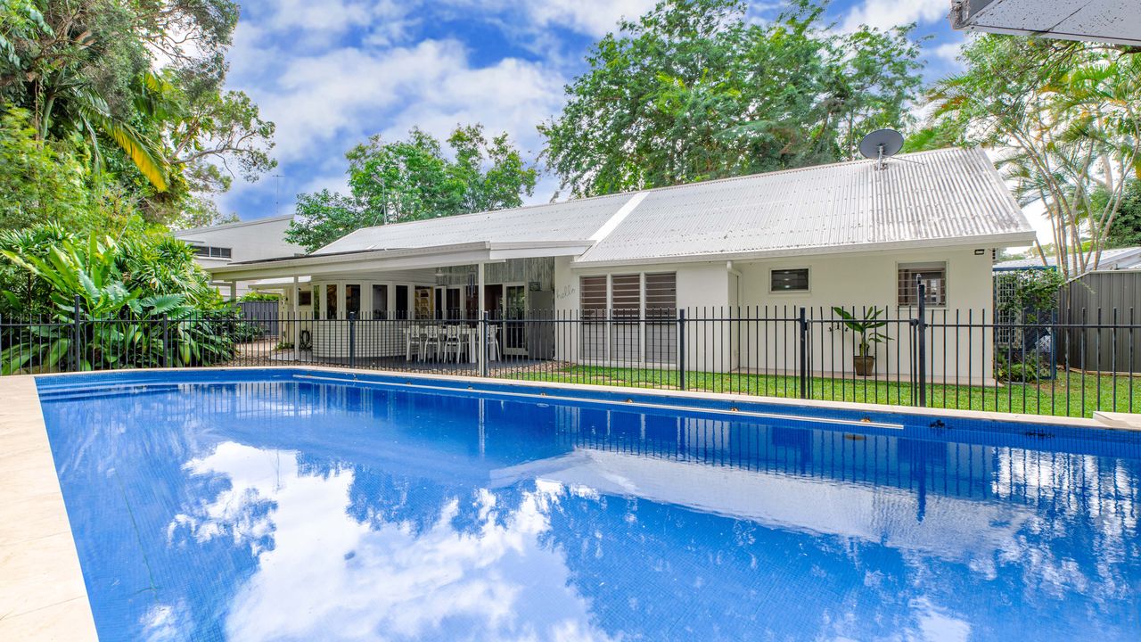 Mistral Tropical Beach House