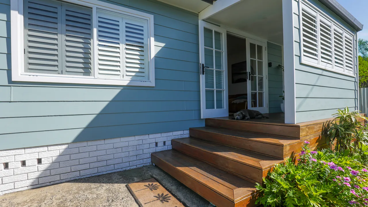 Bungalow Blue – 8 Illawong Lane