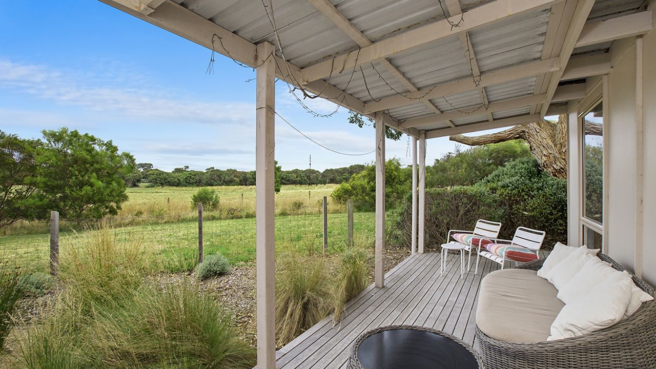 Serene Lonsdale Getaway