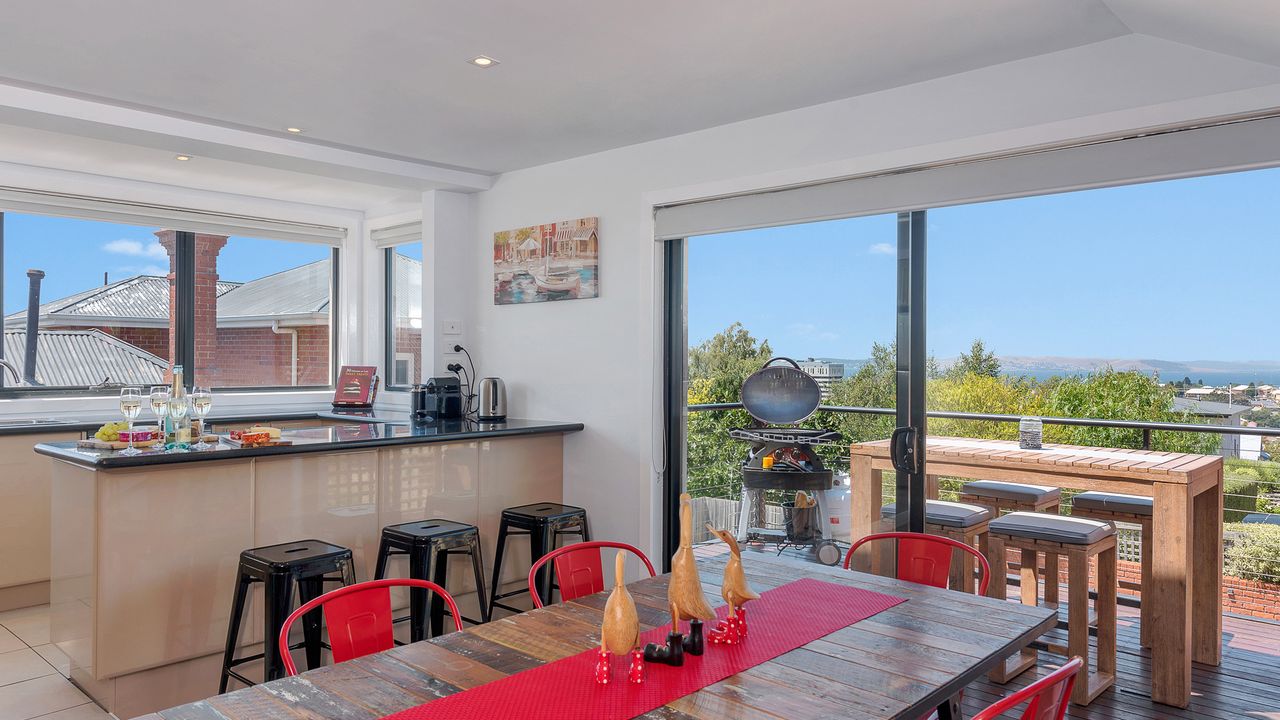 The Artview fantastic city location os parking