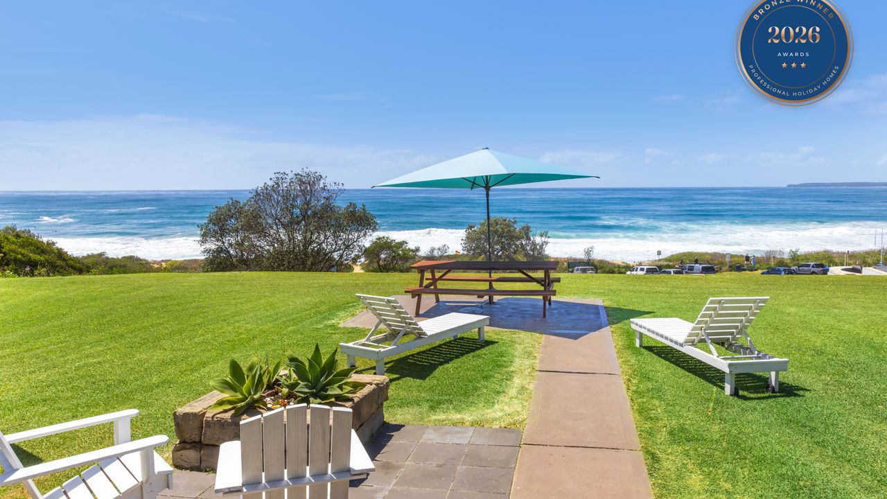 Amazing beach at your doorstep, Easy access to an amazing surf beach for surfing