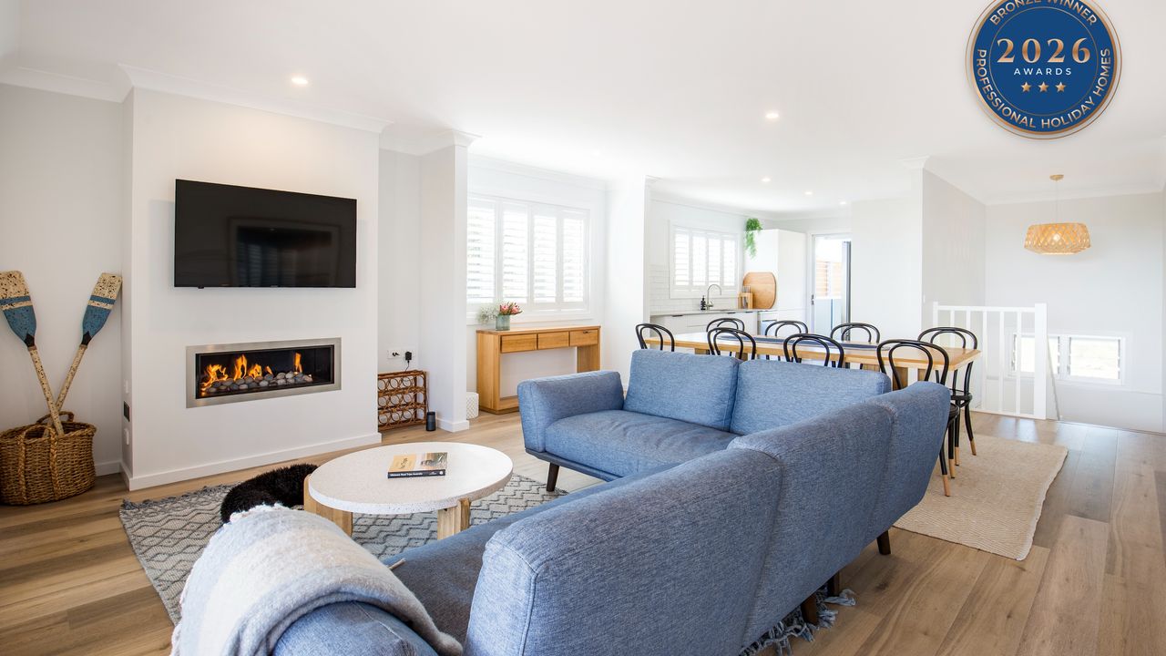 Beachcomber @ Currarong – Pet Friendly – 5 Mins Walk to Currarong Rockpools