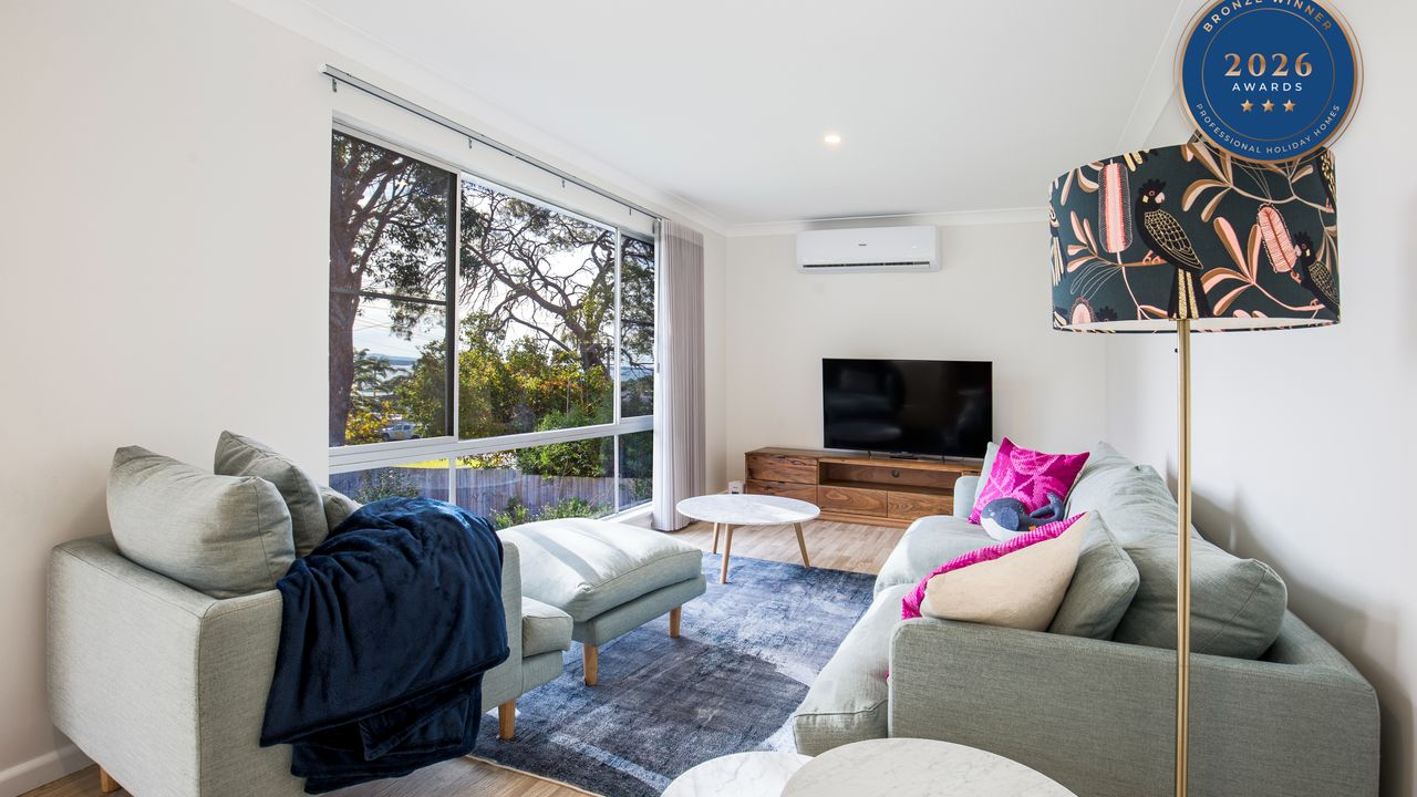 WindanSea Cottage – Pet Friendly – Ocean Glimpses