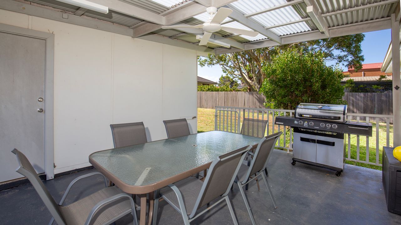 Idle Hours – Pet Friendly – 5 Mins Walk to Beach