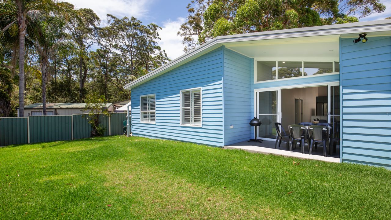 Sanctuary Blue – Pet Friendly – 5 Mins to Hyams Beach
