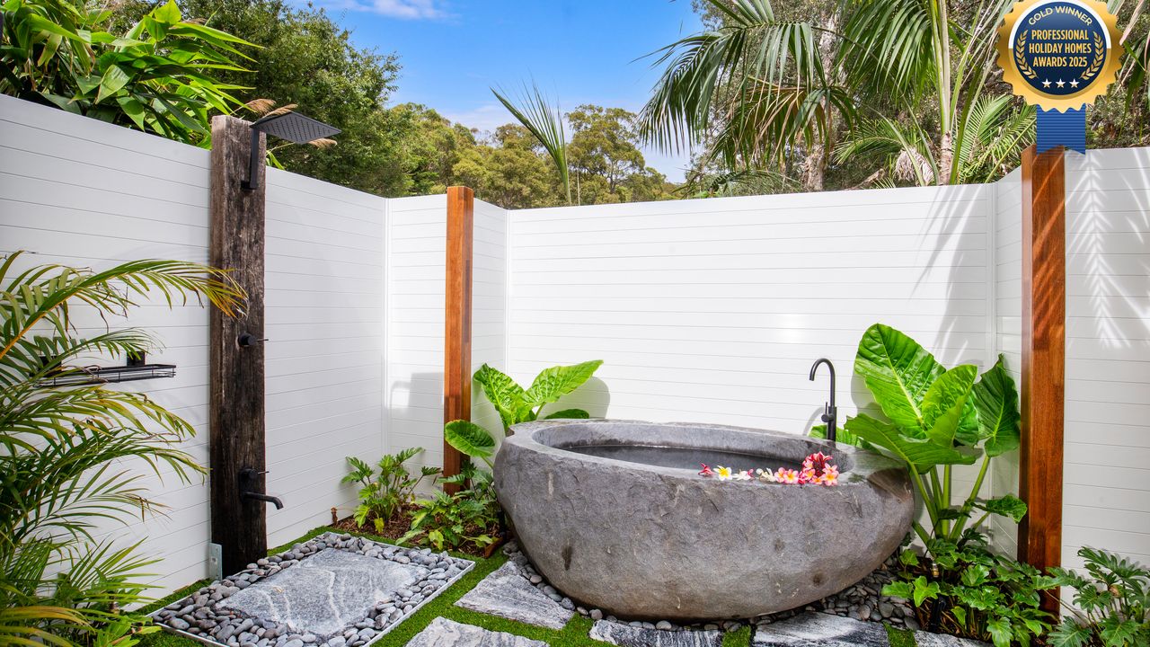 Rest – Pet Friendly with Outdoor Bath – 3 Mins Walk to Beach