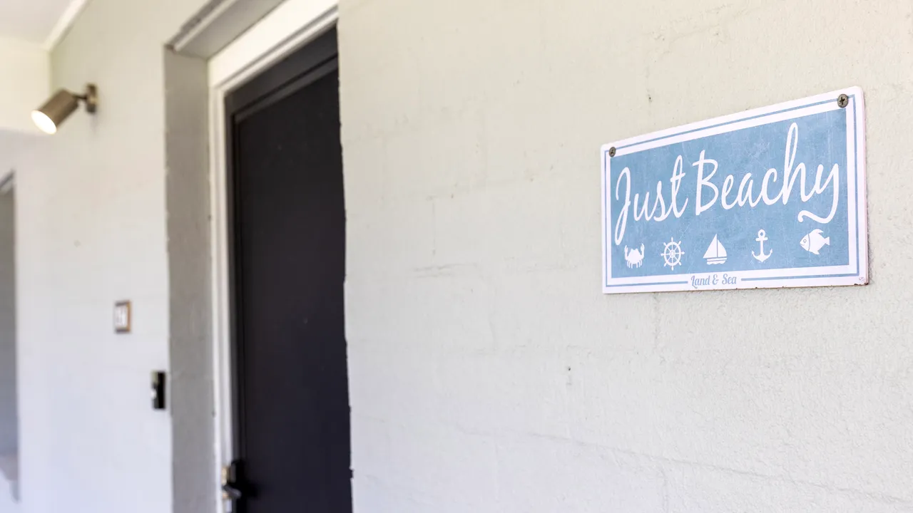 Just Beachy – Pet Friendly – 4 Mins Walk to Beach